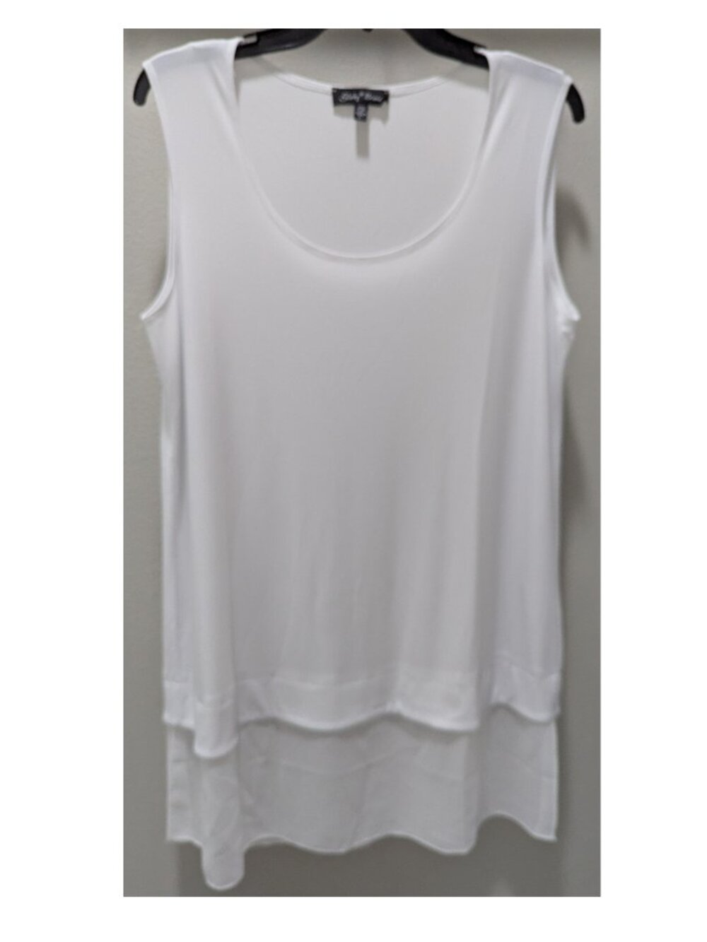 Slinky Brand Long Flowy Layered White Tank Top Large